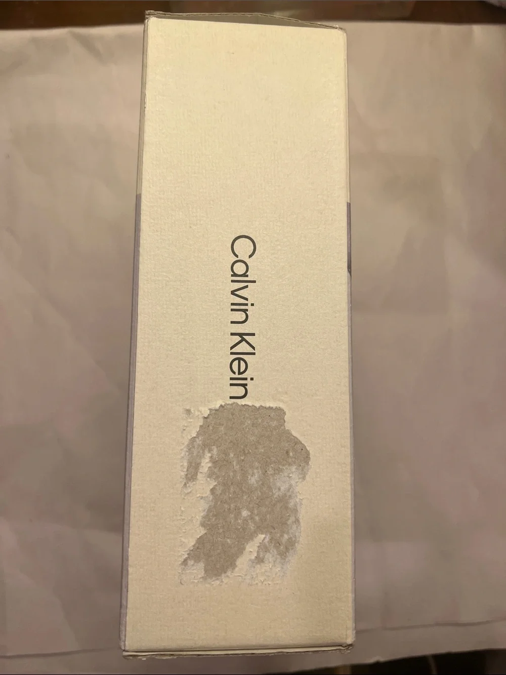 Calvin Klein three low